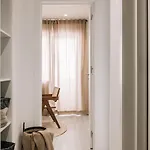 Demba - 2 Bedrooms And Office In Arroios * Lissabon