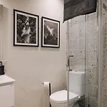 Apartment Demba - 2 Bedrooms And Office In Arroios Lissabon